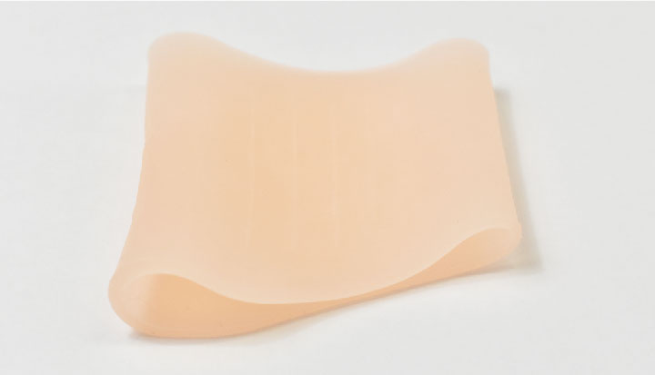 薄型で目立ちにくい